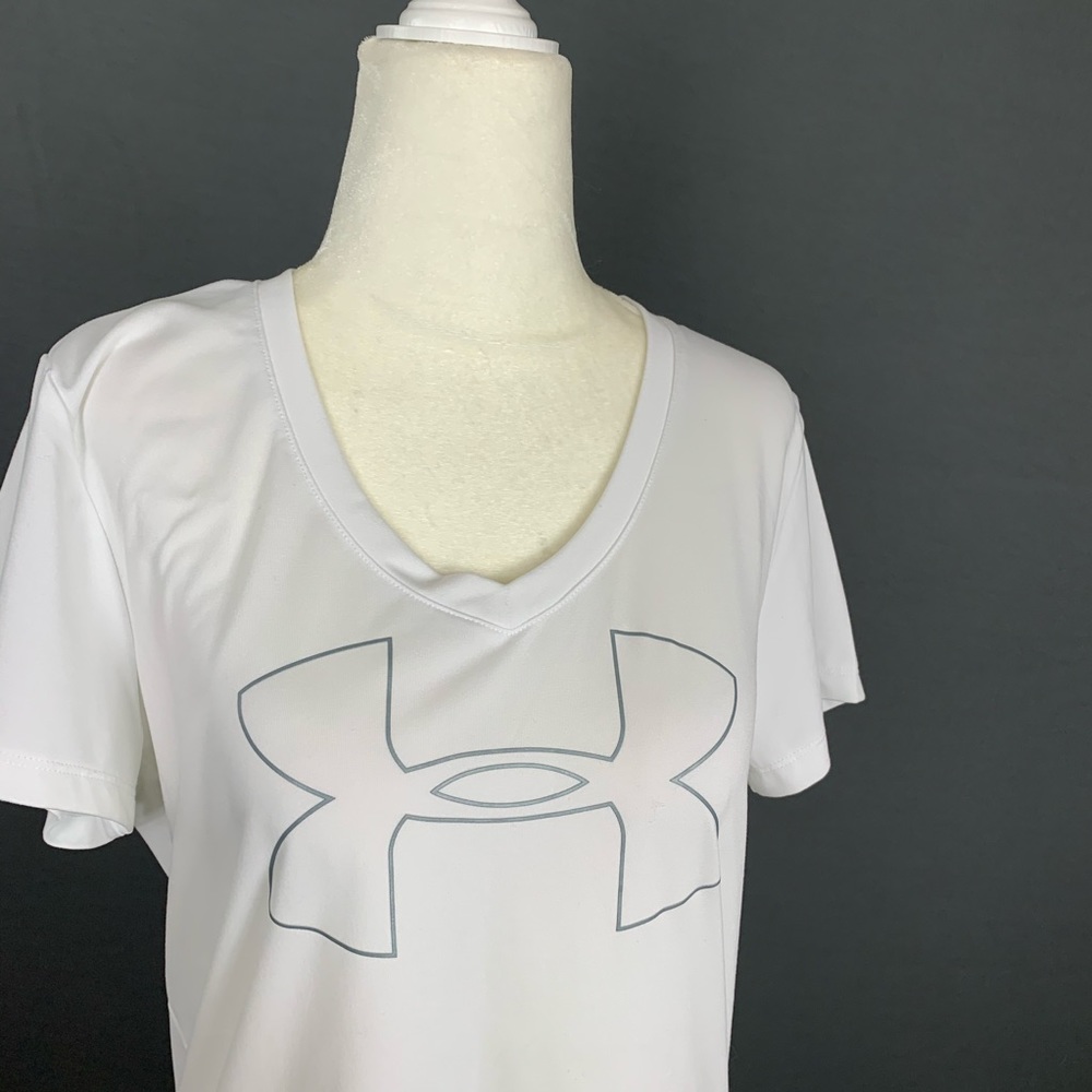 ⚡️White Under Armour Tee⚡️